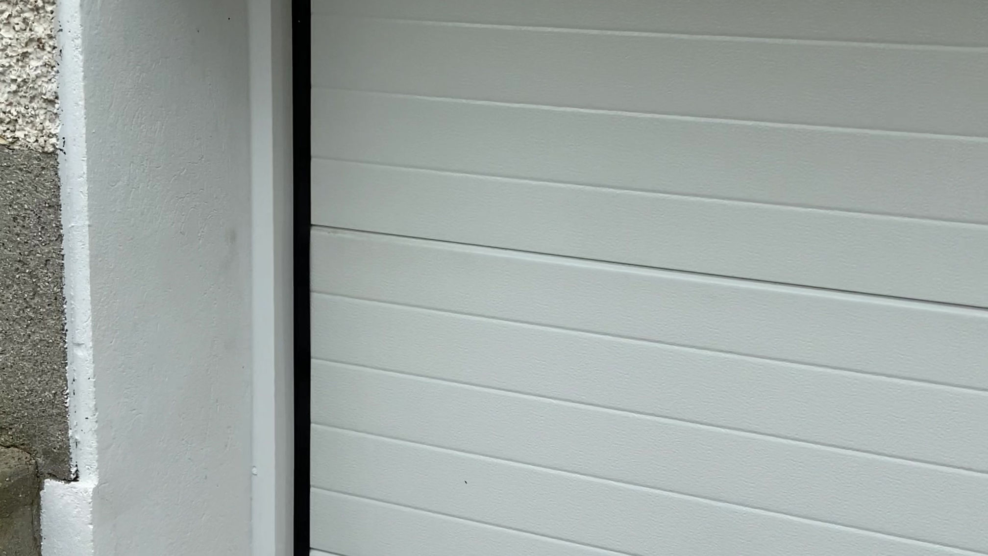 Vue exterieur - Porte de Garage
